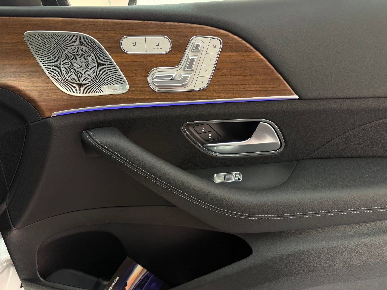 New 2026 Mercedes-Benz GLS 450 4MATIC image 28