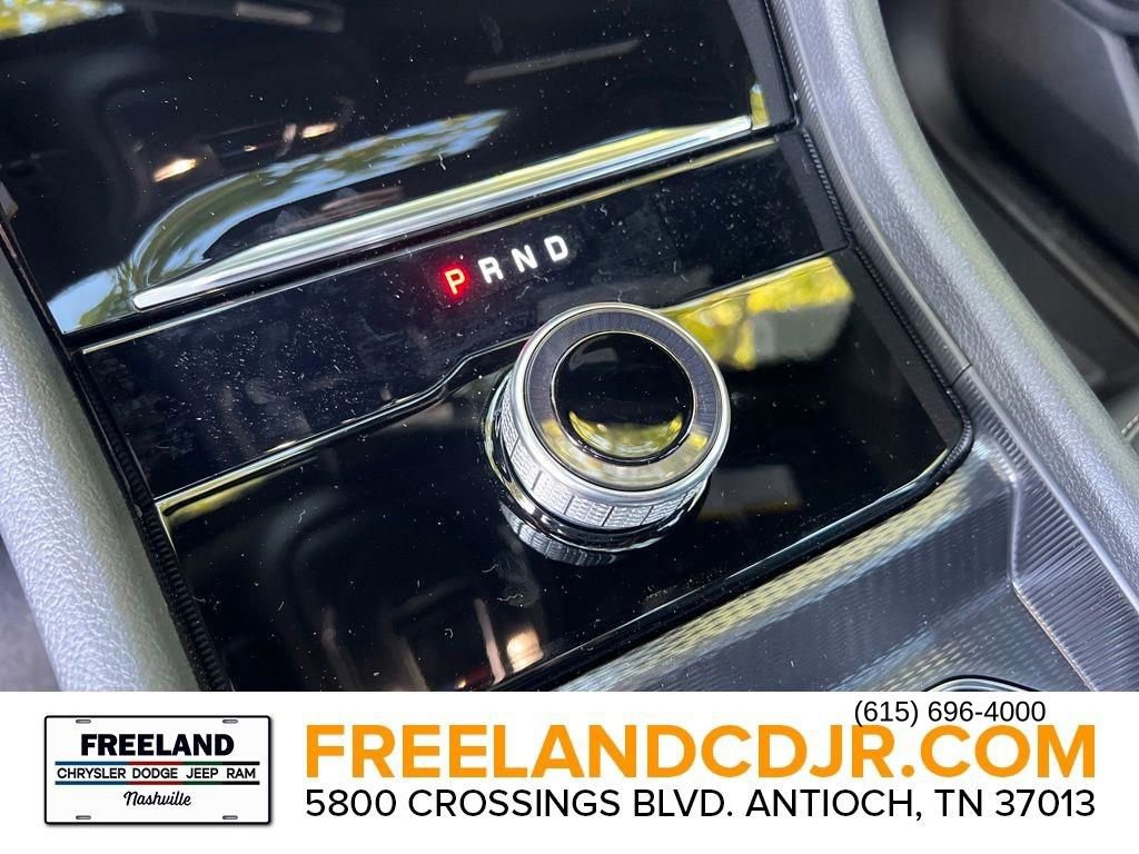 New 2025 Jeep Grand Cherokee L Altitude image 12