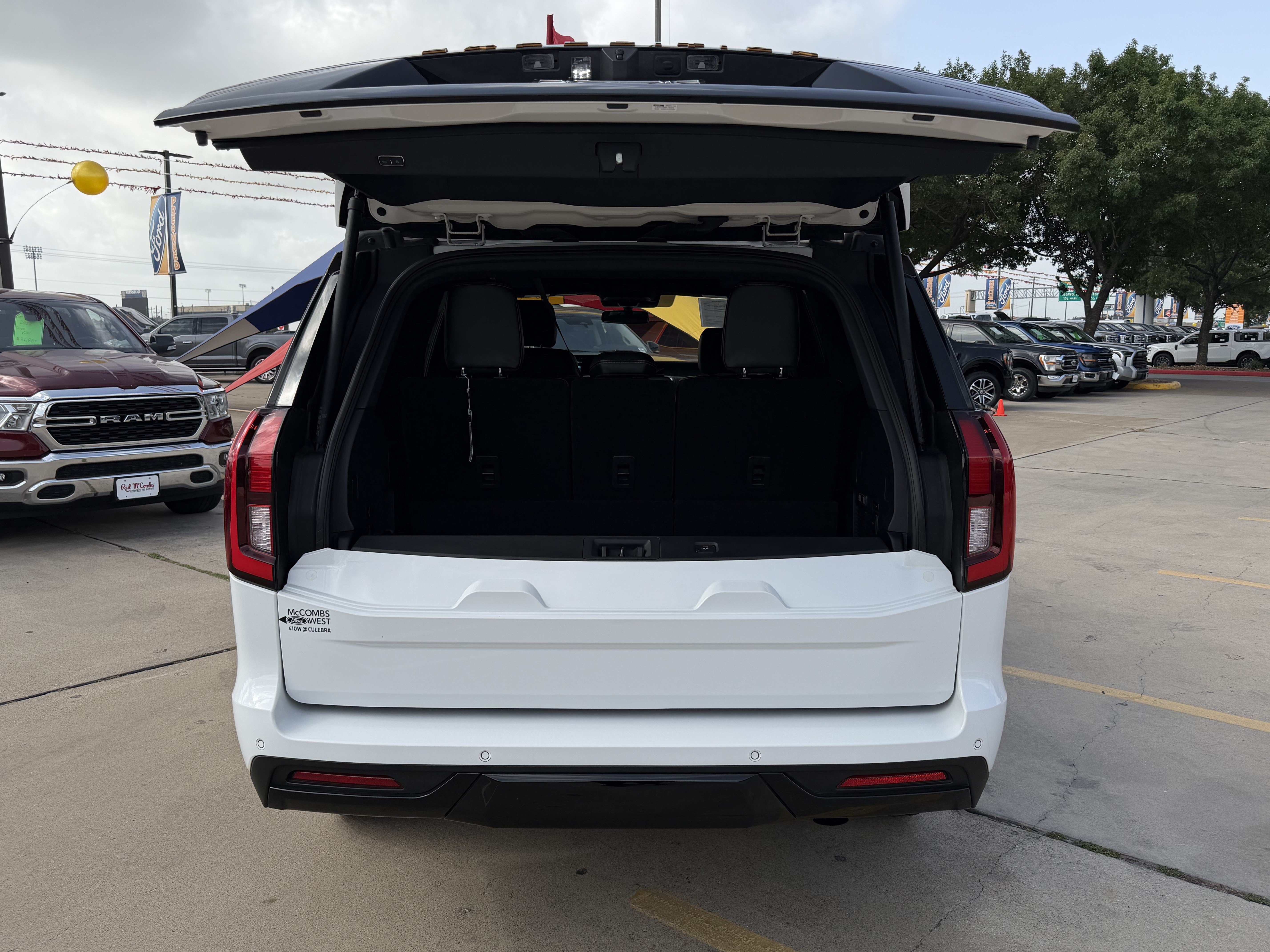 Certified 2025 Ford Expedition Tremor AWD/4WD image 8