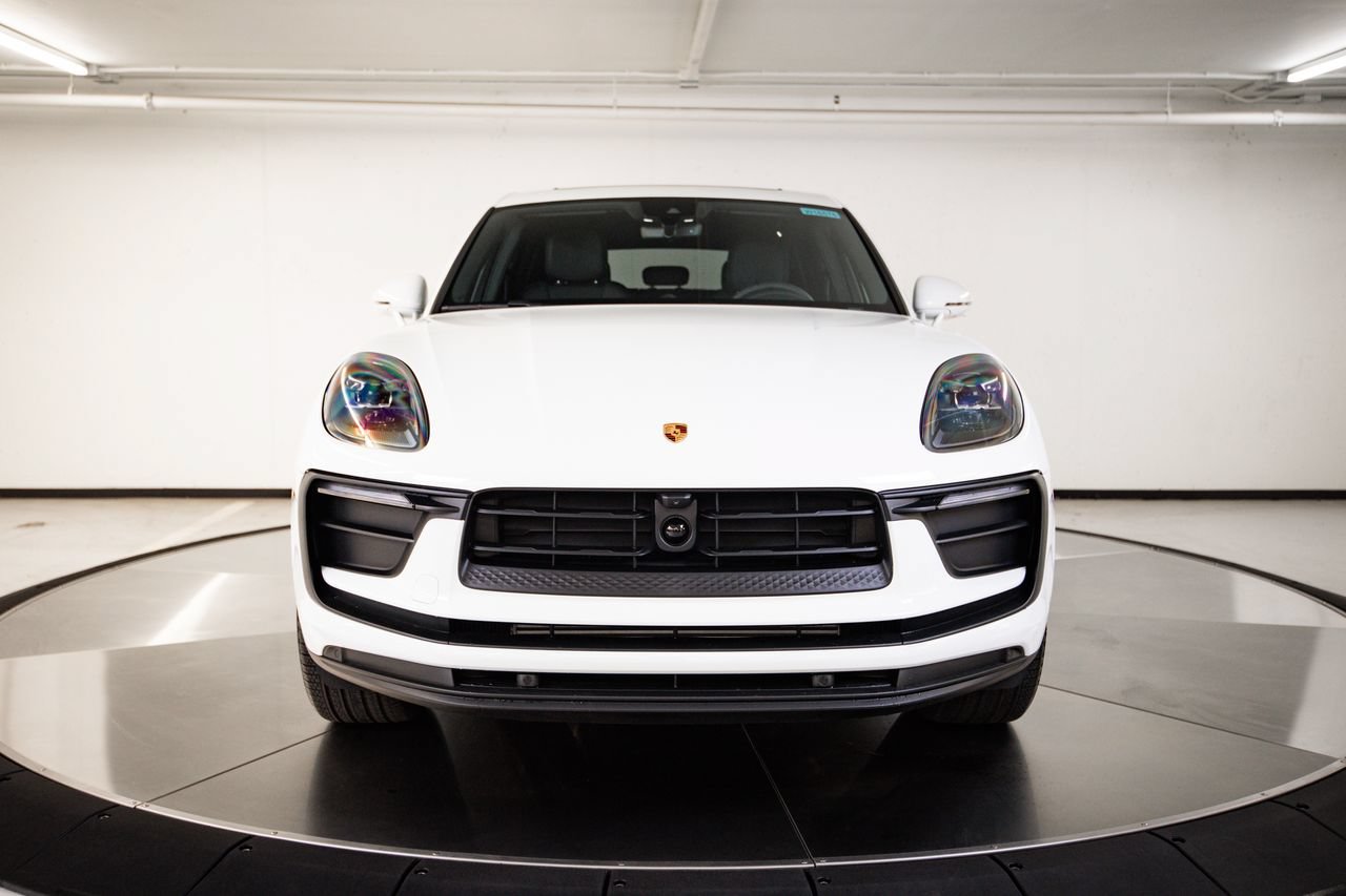 New 2026 Porsche Macan AWD/4WD image 10