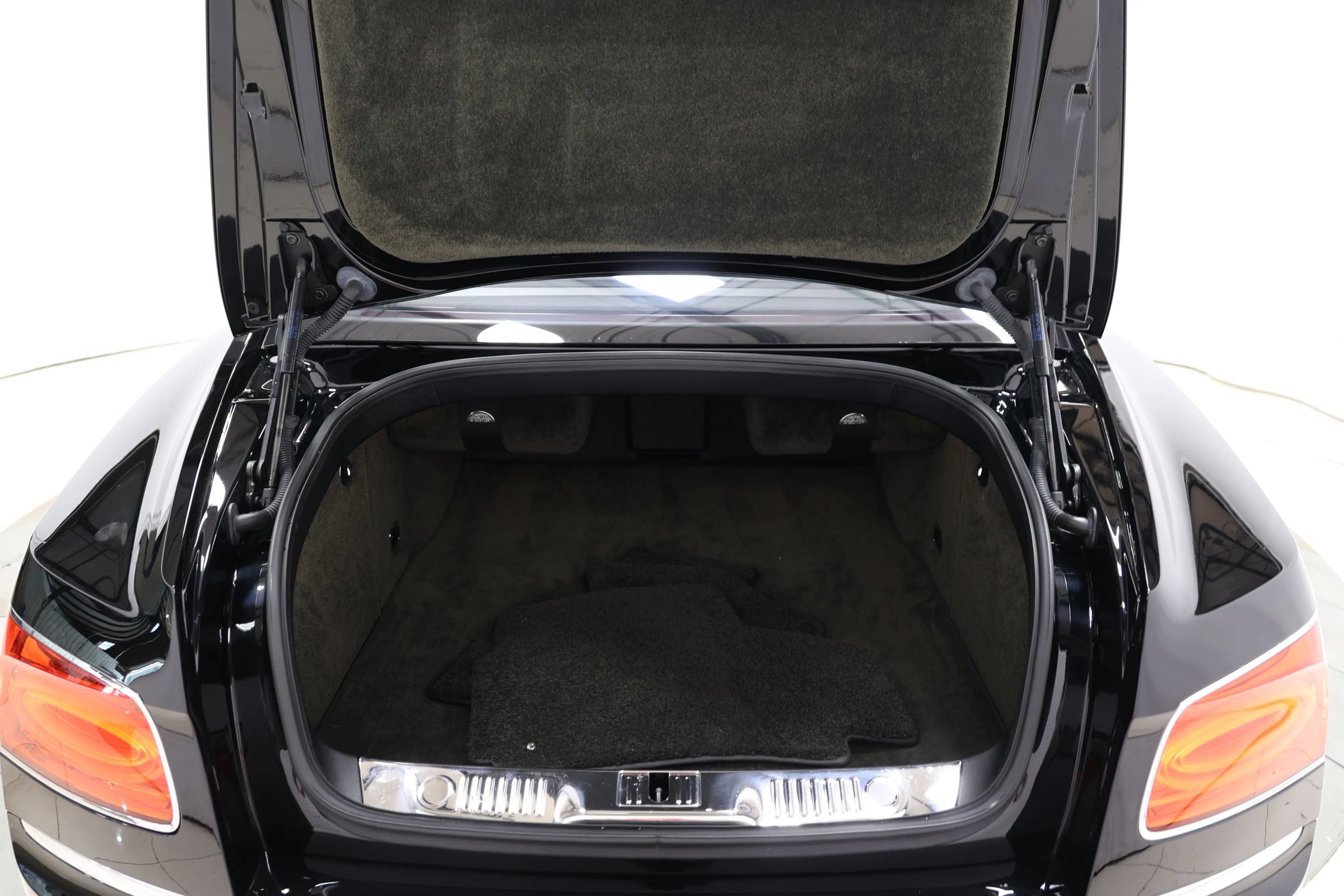 Used 2015 Bentley Flying Spur V8 AWD/4WD image 59
