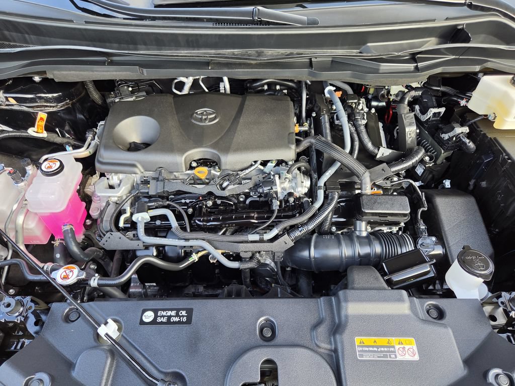 Used 2026 Toyota Sienna XLE FWD image 32