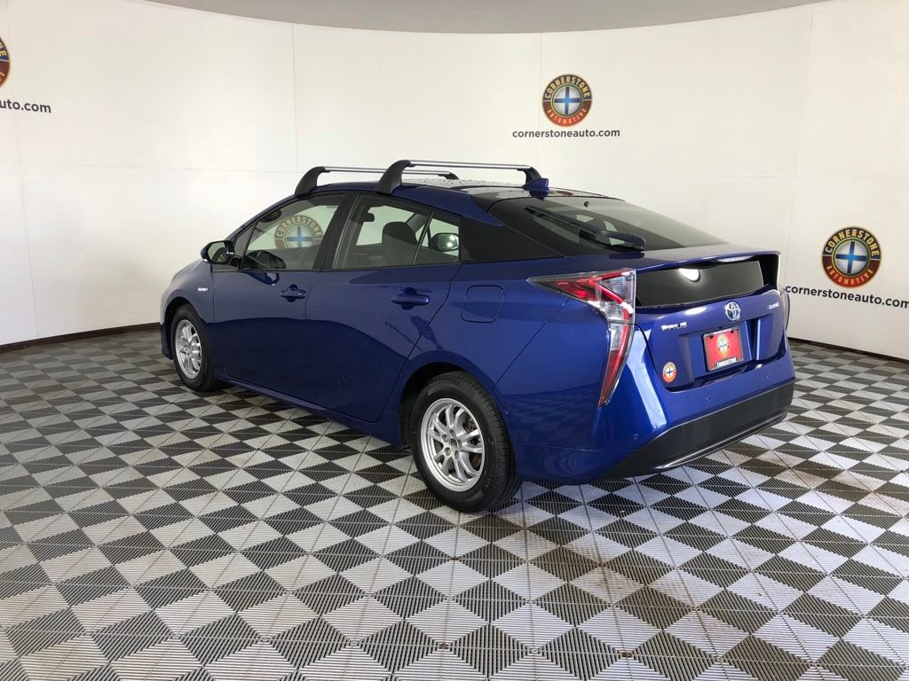 Used 2018 Toyota Prius Two w/ Prius Two Safety Plus Package FWD image 18