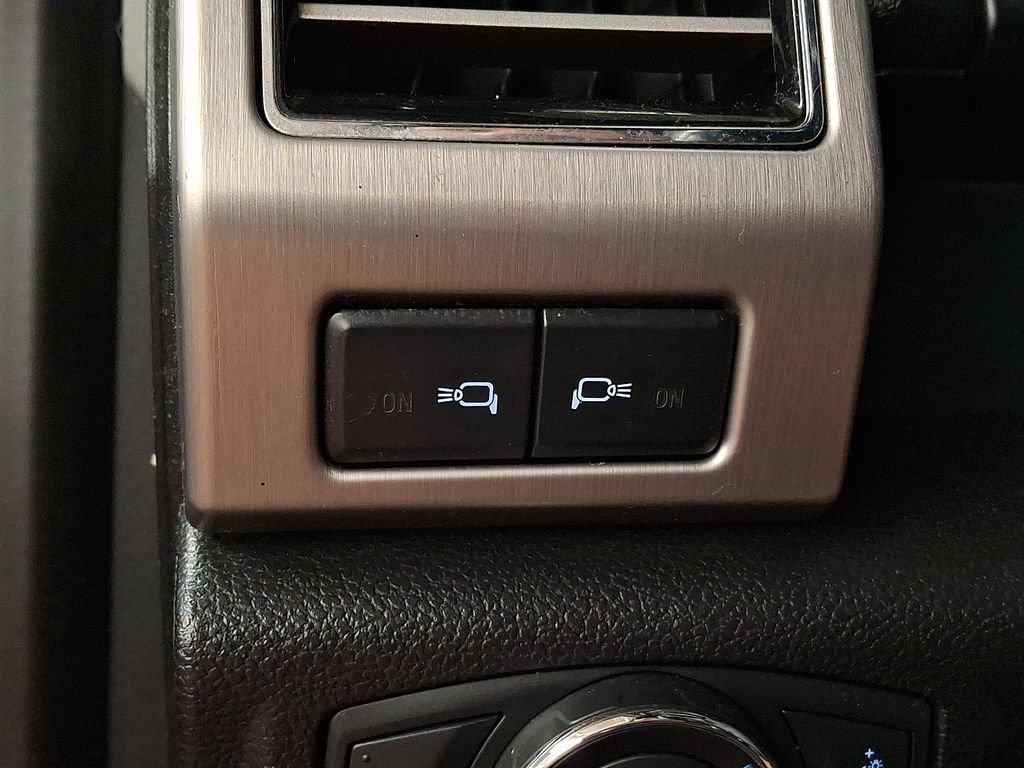 Used 2018 Ford F150 Platinum w/ Max Trailer Tow Package AWD/4WD image 24