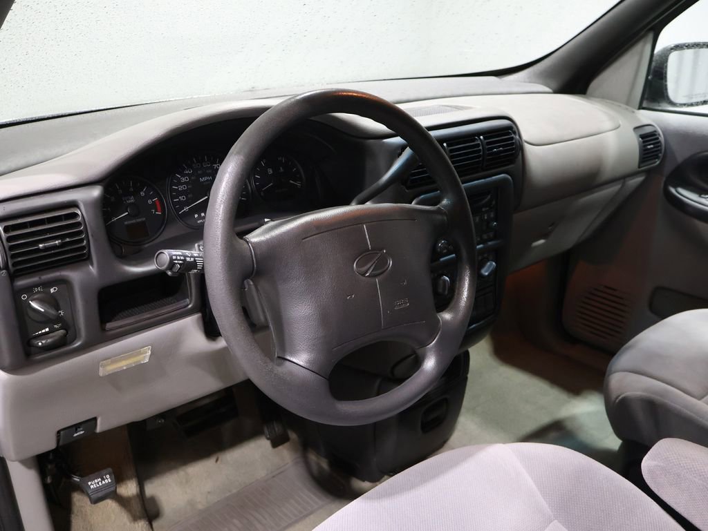 Used 2000 Oldsmobile Silhouette GL image 14