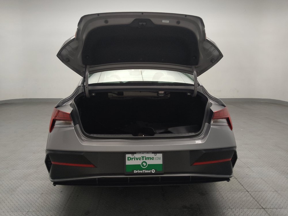 Used 2025 Hyundai Elantra Limited FWD image 29