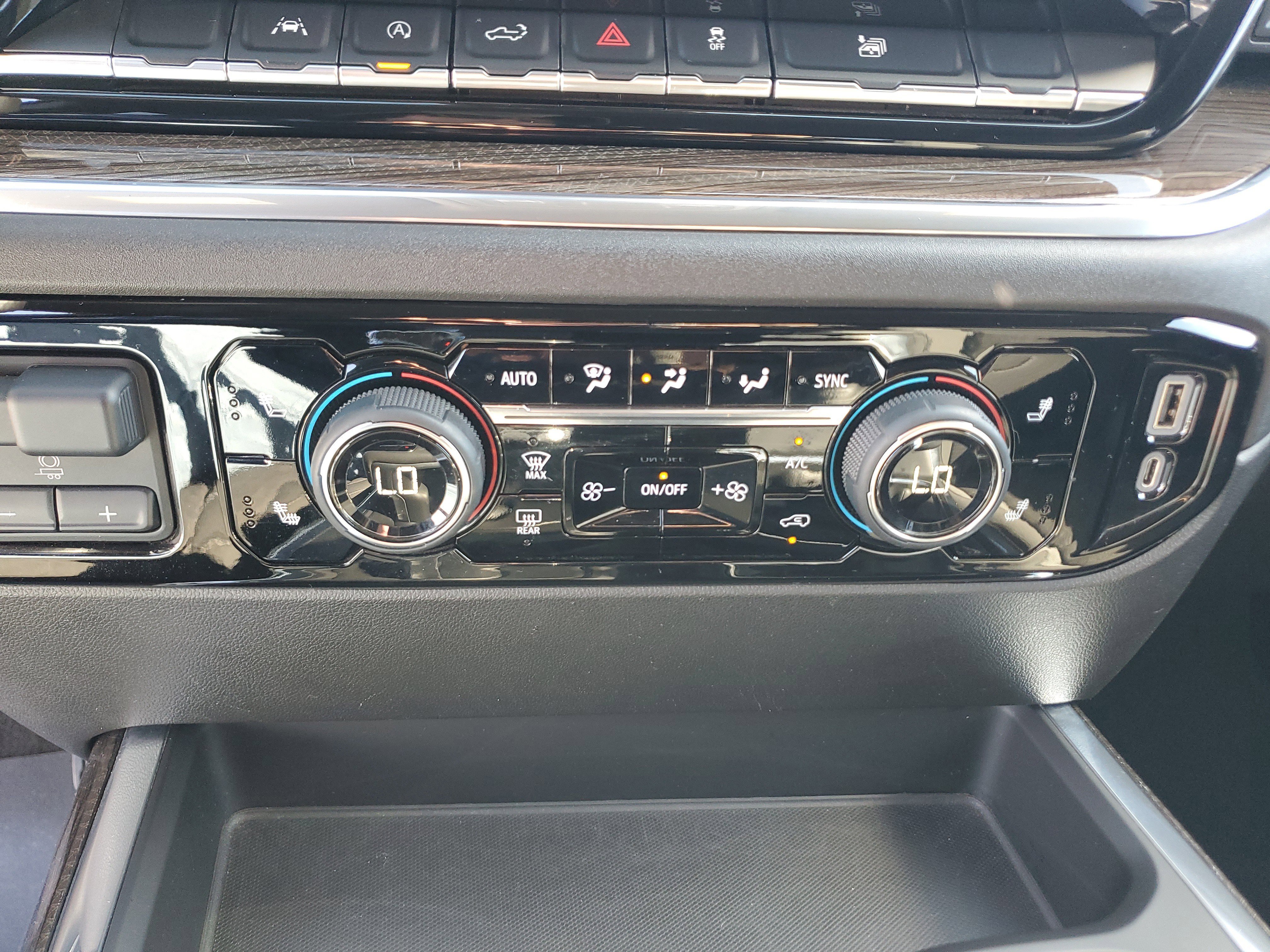 Used 2022 Chevrolet Silverado 1500 RST image 24