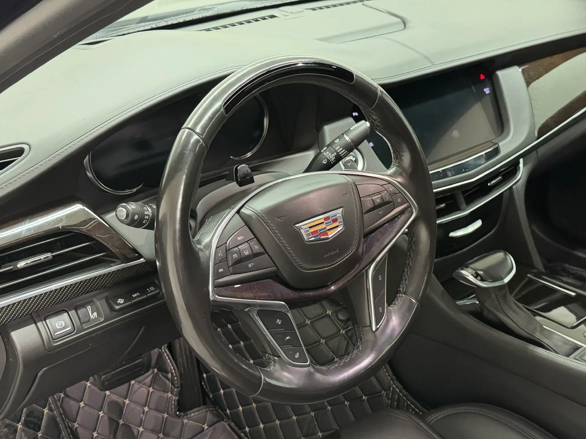 Used 2018 Cadillac CT6 Platinum AWD/4WD image 20