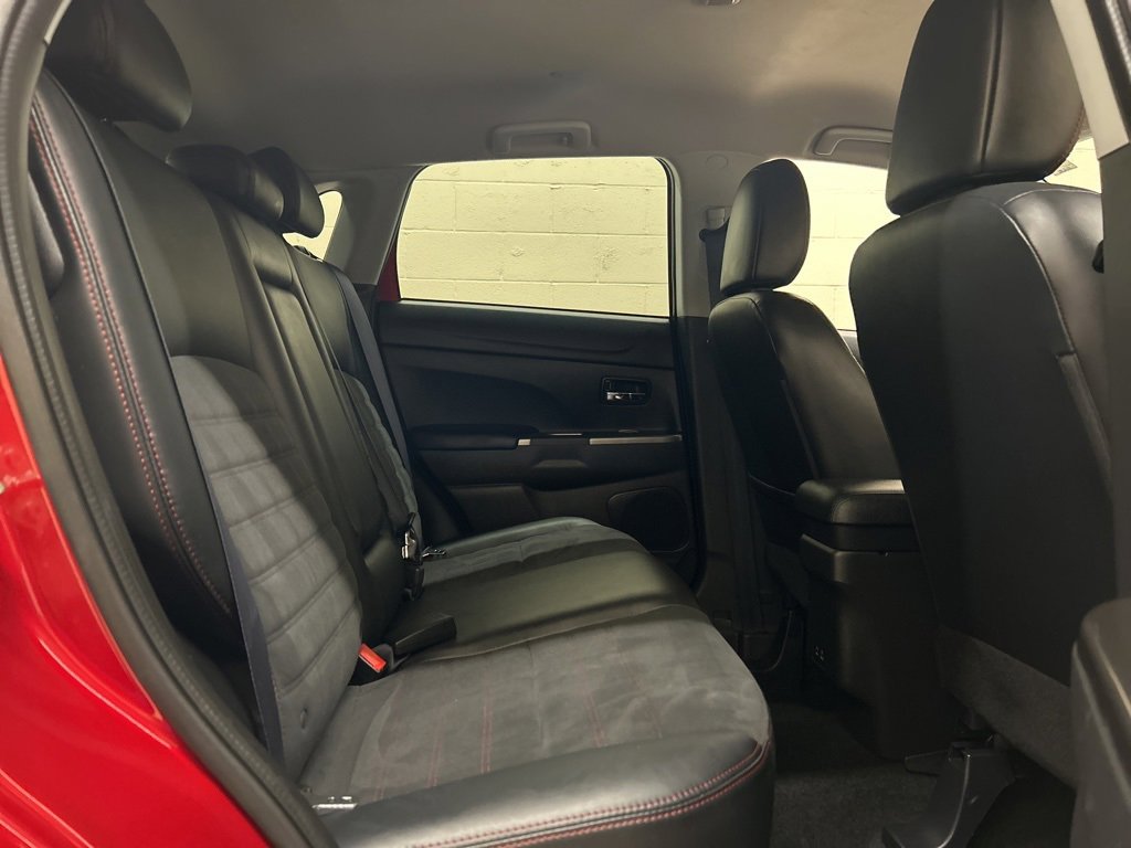 Used 2024 Mitsubishi Outlander Sport SE image 9