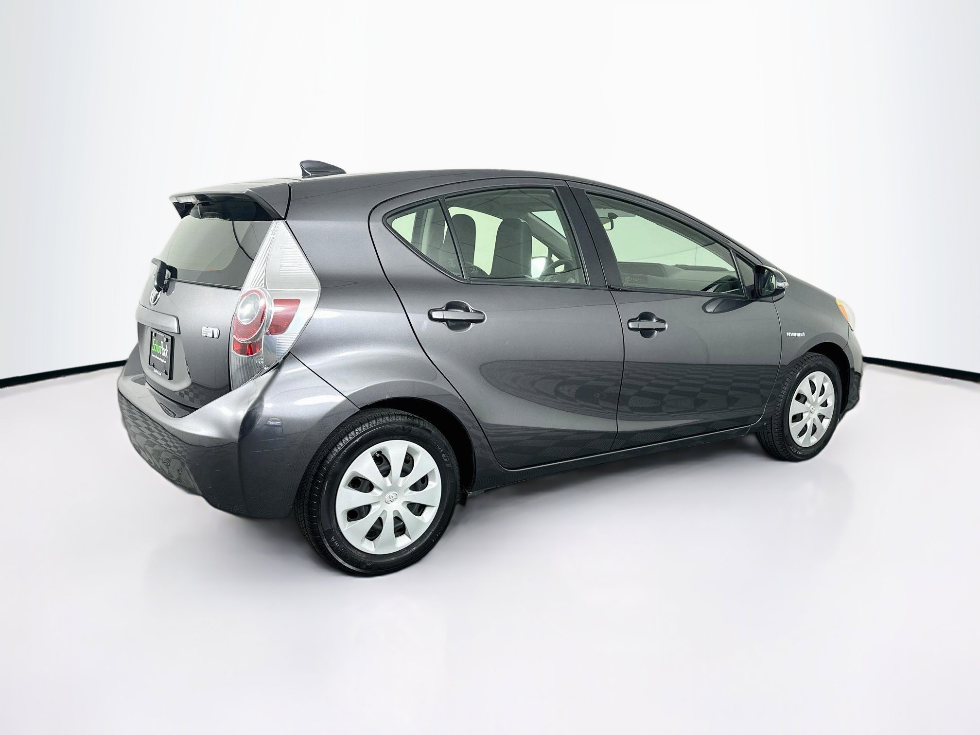 Used 2014 Toyota Prius C One FWD image 9
