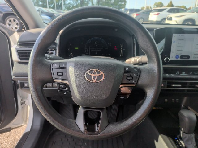 Certified 2025 Toyota Camry LE FWD image 14