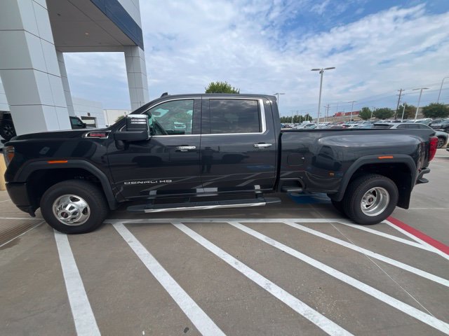 Used 2020 GMC Sierra 3500 Denali w/ Denali Ultimate Package AWD/4WD image 6