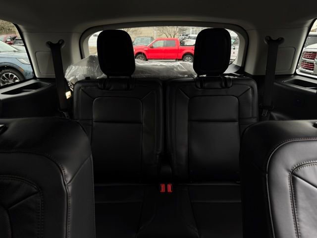 New 2026 Lincoln Aviator AWD image 24