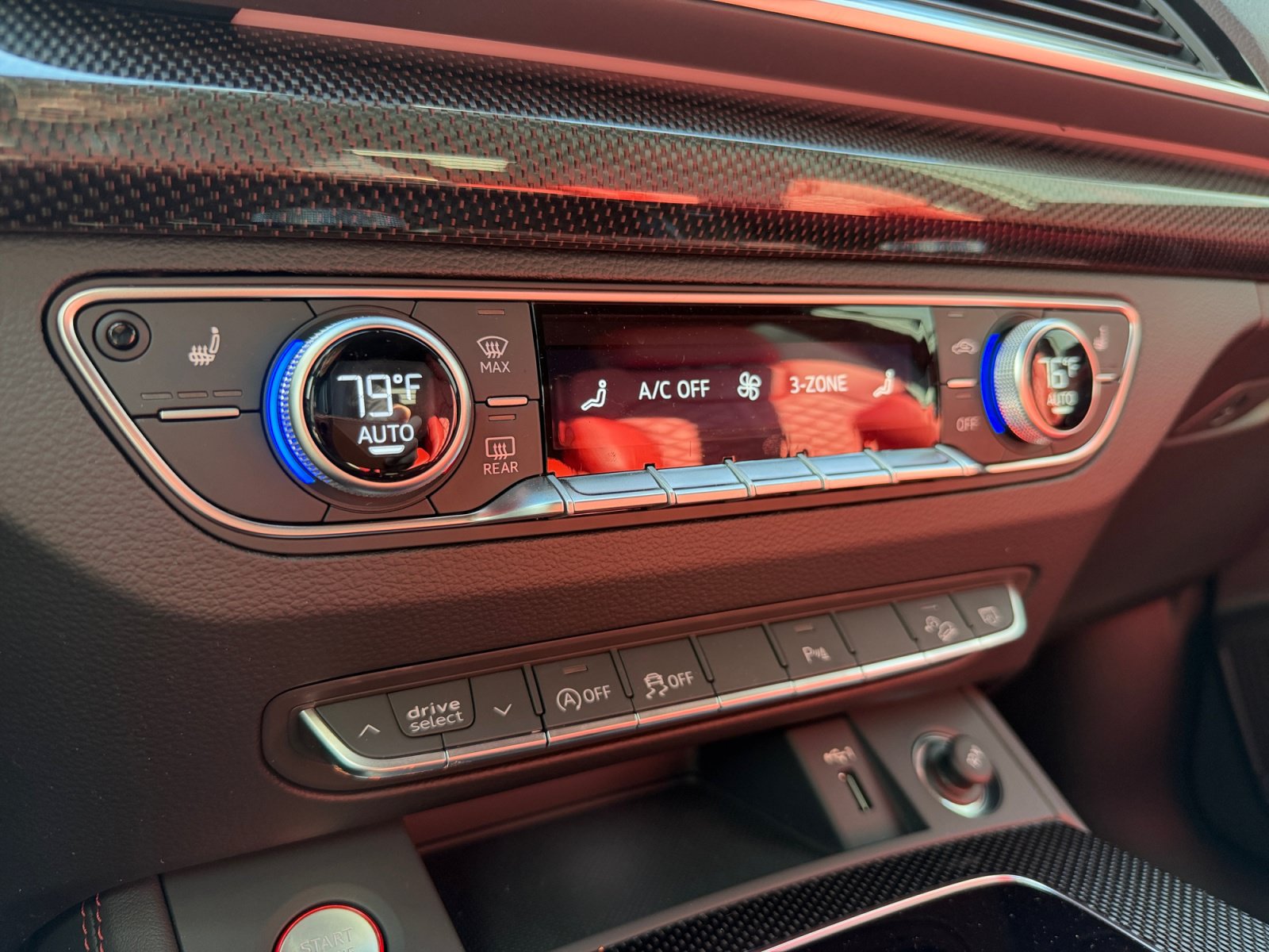 New 2025 Audi SQ5 Premium Plus AWD/4WD image 16