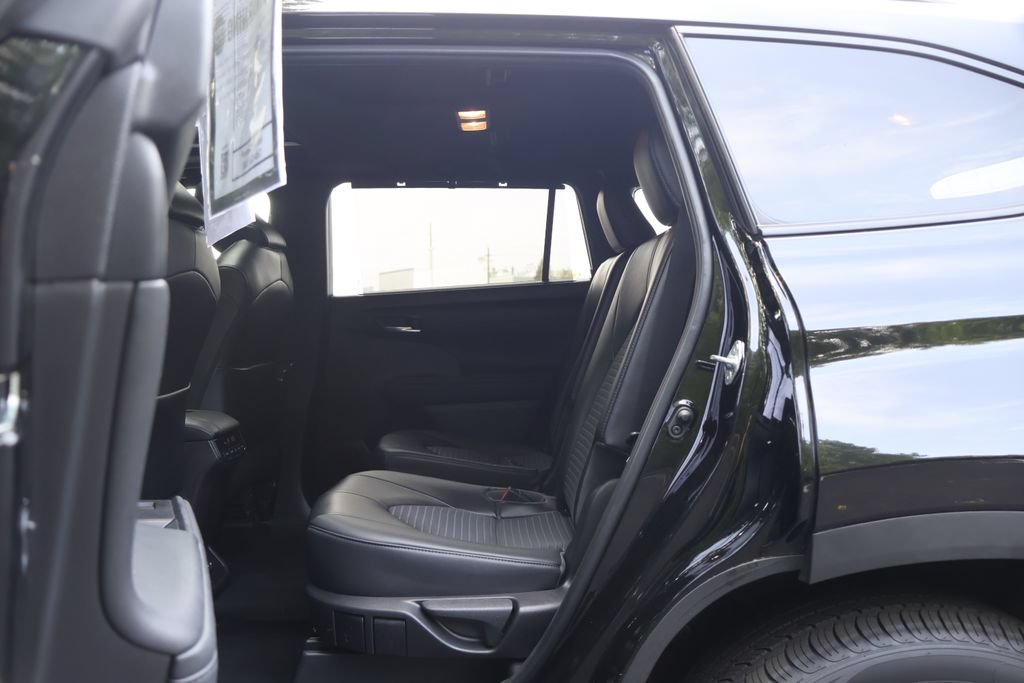 Used 2022 Toyota Highlander XSE FWD image 44