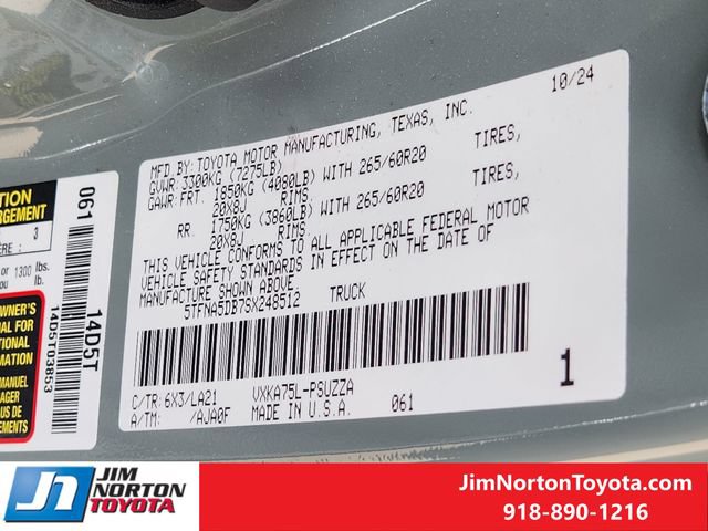 Used 2025 Toyota Tundra Platinum AWD/4WD image 34