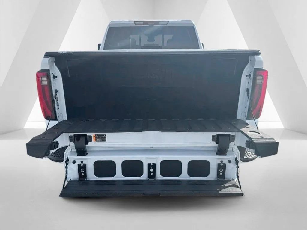 New 2026 GMC Sierra 2500 Denali w/ Technology Package AWD/4WD image 38