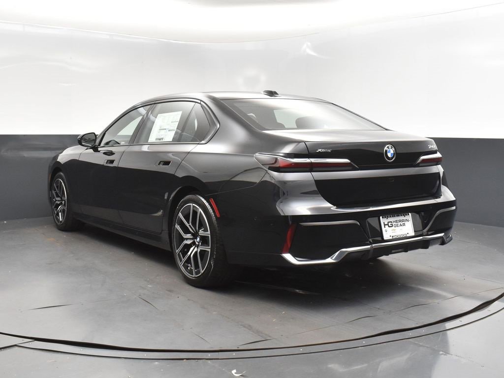 New 2026 BMW 740i xDrive w/ Executive Package image 5