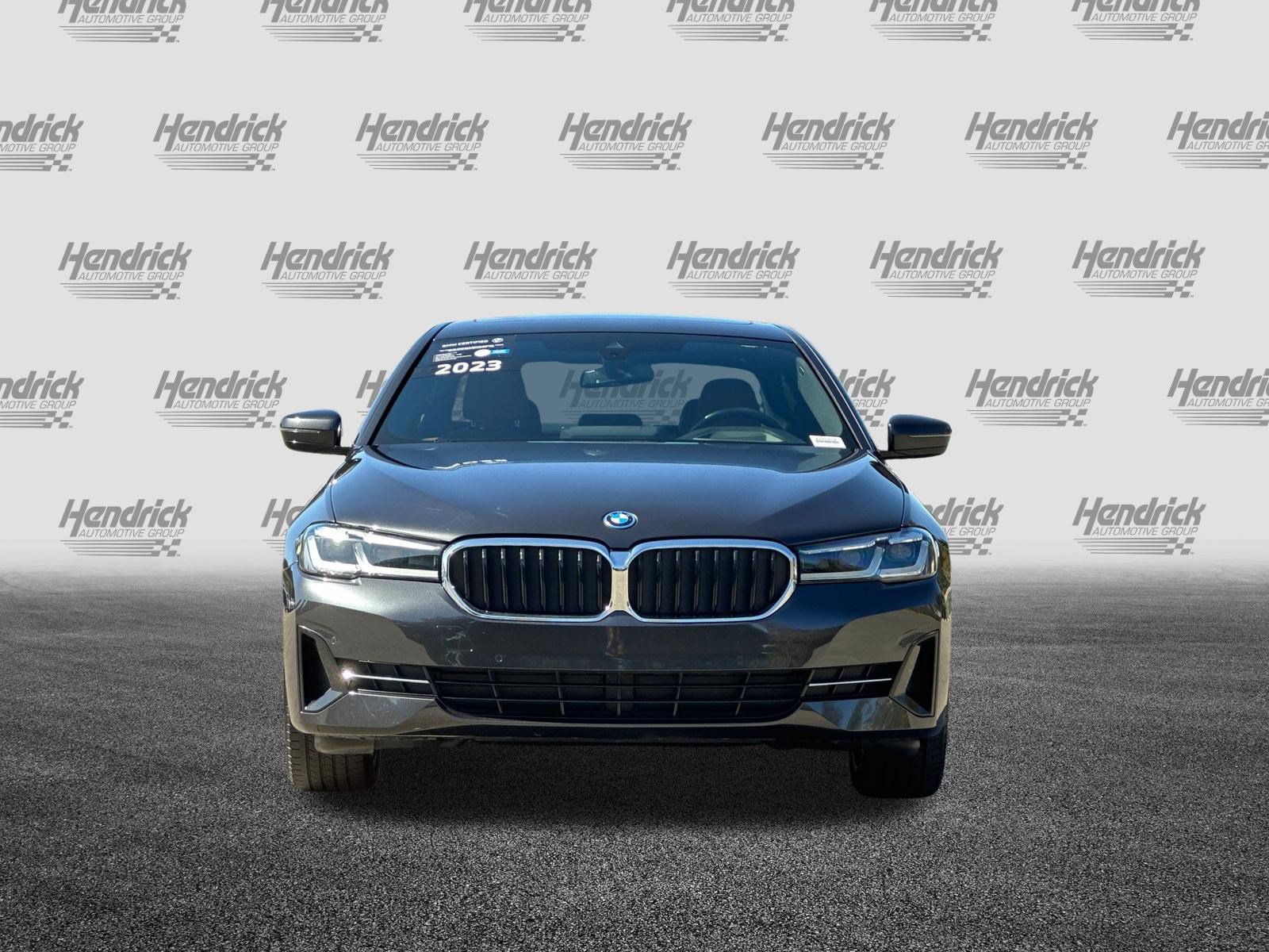 Used 2023 BMW 530e w/ Premium Package RWD image 10
