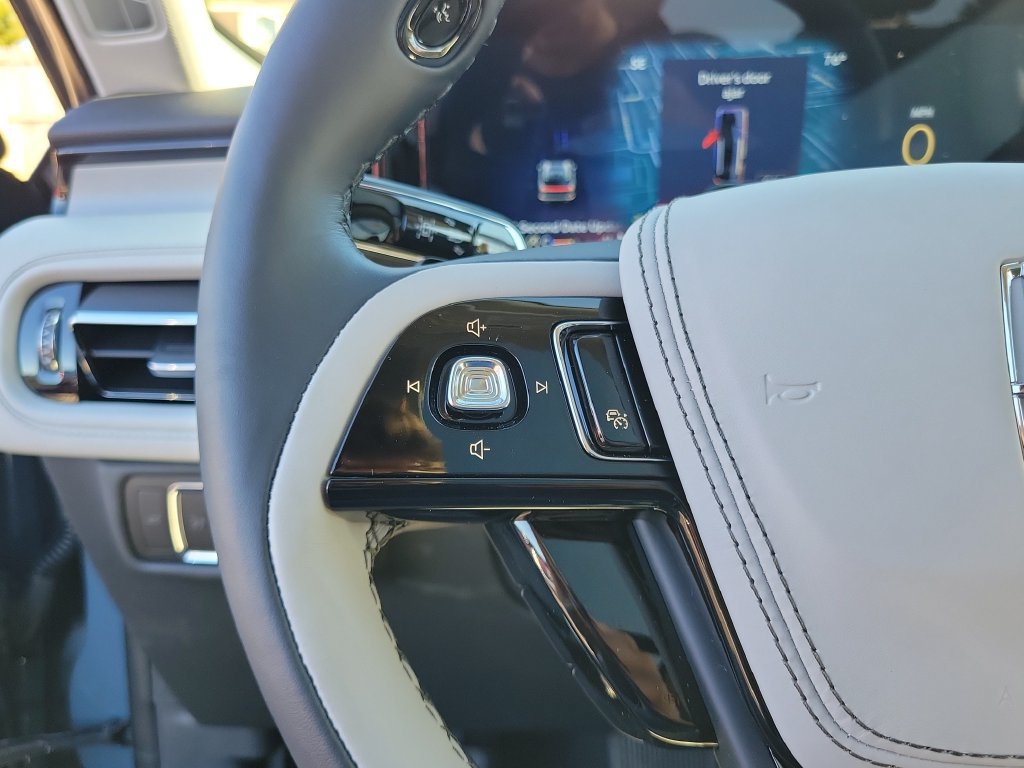 New 2027 Lincoln Aviator Reserve AWD/4WD image 25