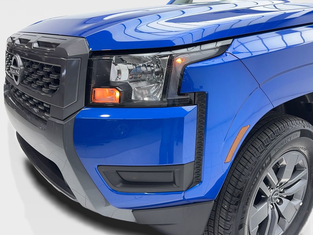 Used 2025 Nissan Frontier SV image 5
