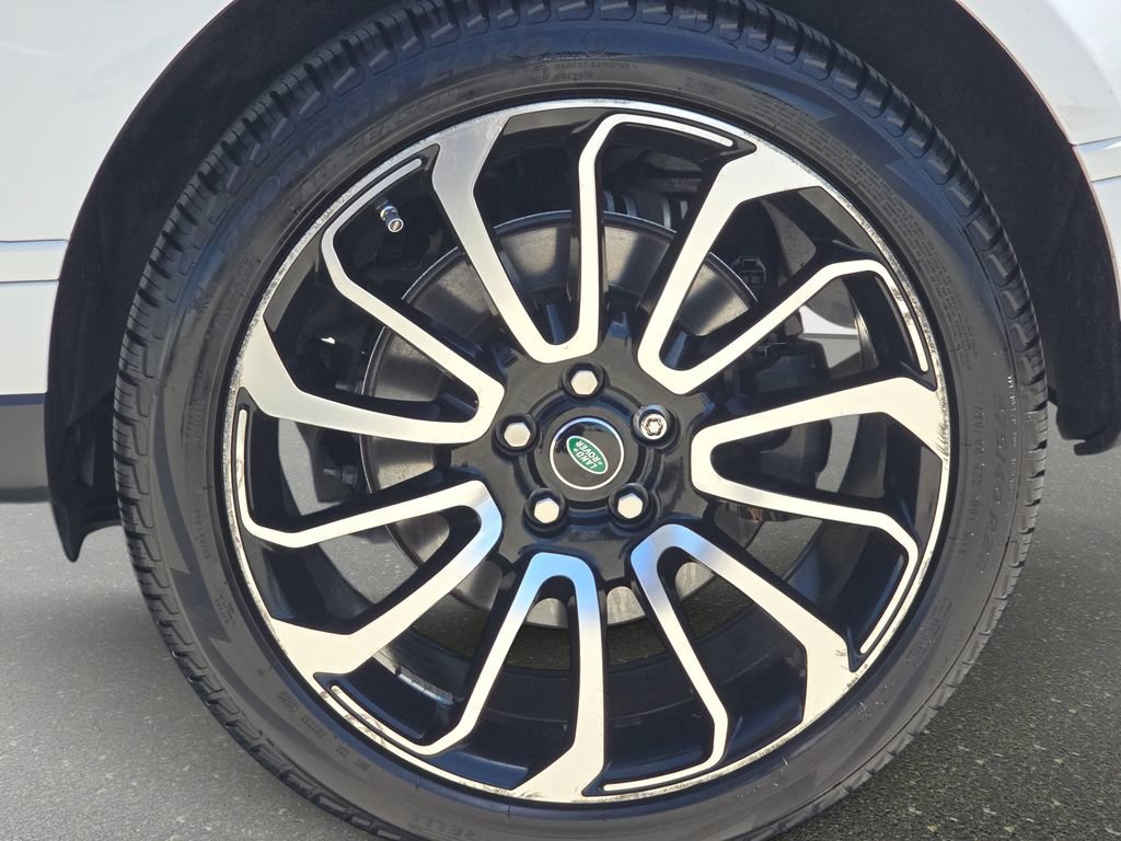 Used 2019 Land Rover Range Rover Supercharged AWD/4WD image 37