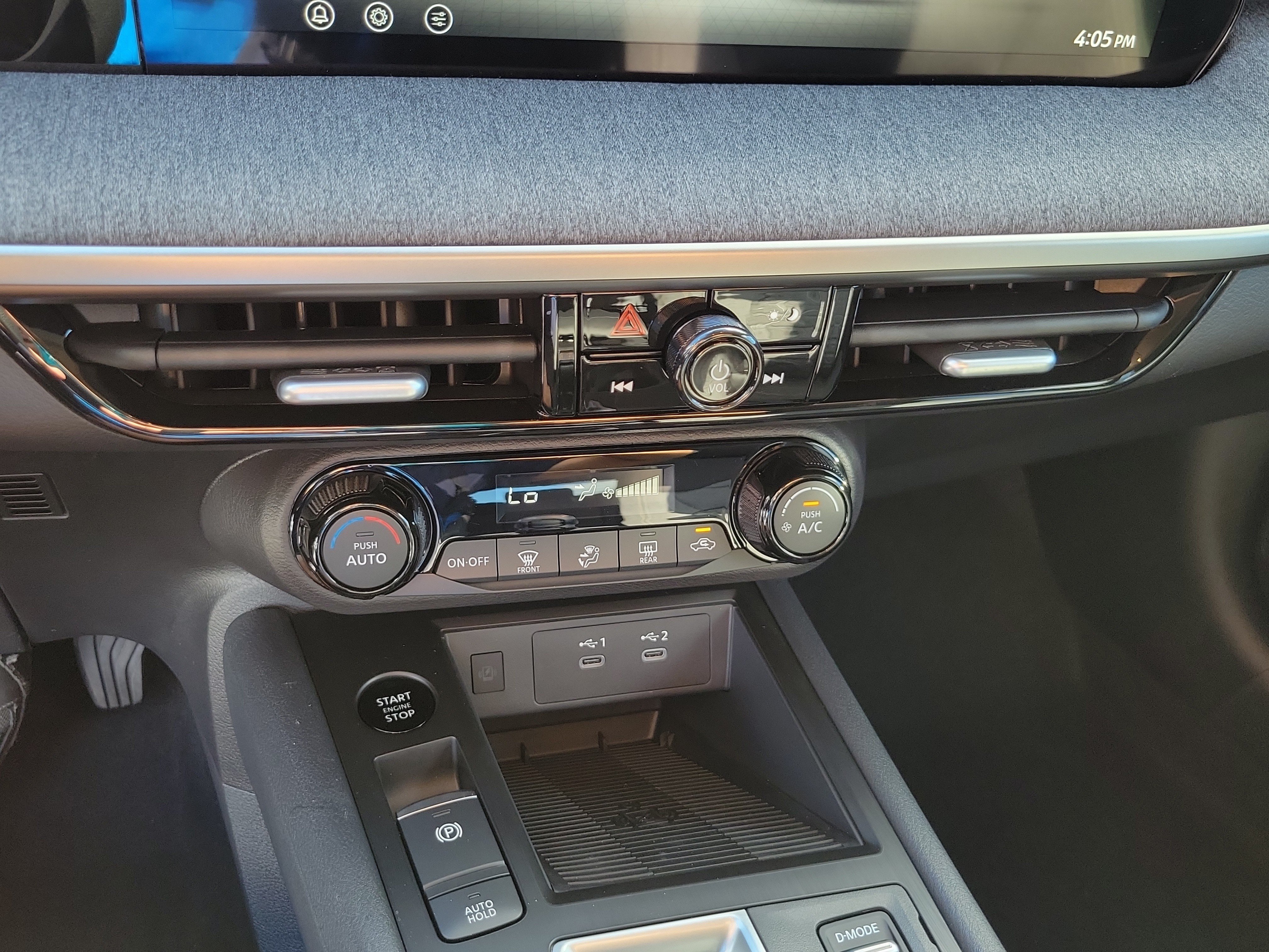 Used 2026 Nissan Kicks SV FWD image 13