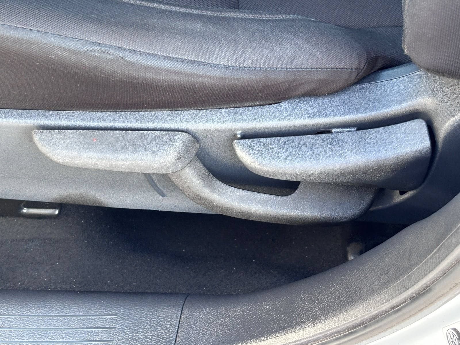 Used 2024 Nissan Kicks S FWD image 16