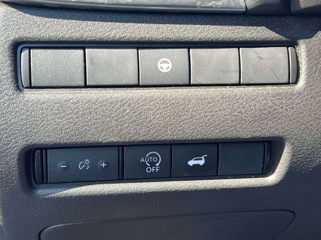 Certified 2023 Nissan Rogue SV w/ SV Premium B Package AWD/4WD image 19