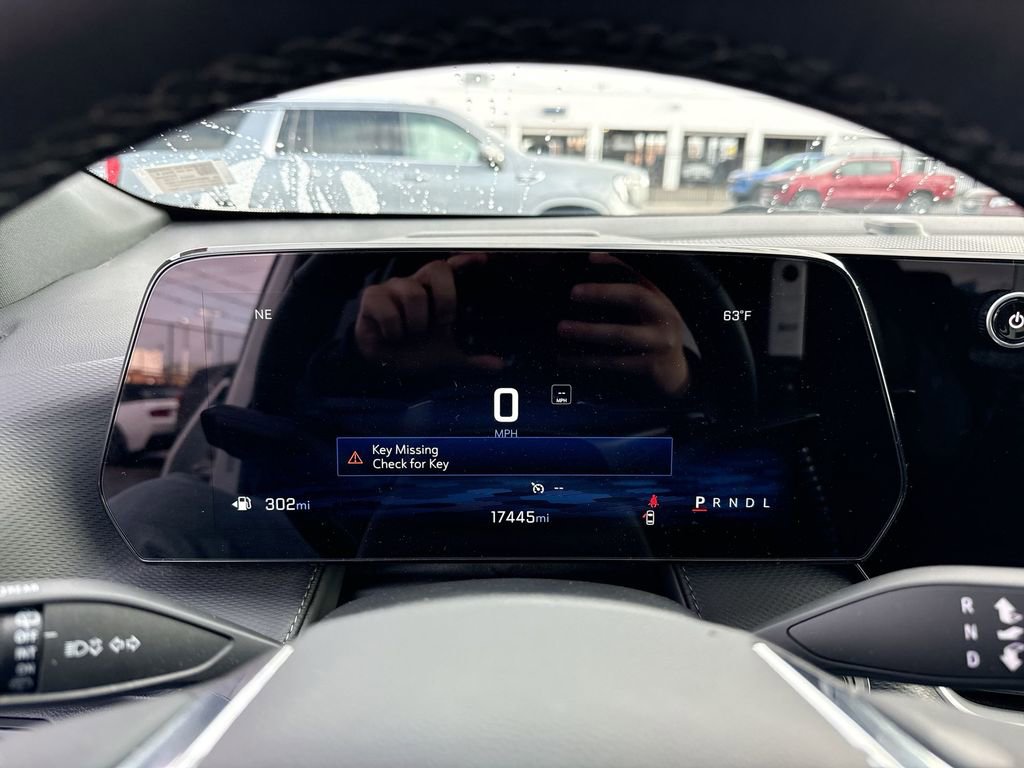 Used 2025 Chevrolet Equinox LT image 14