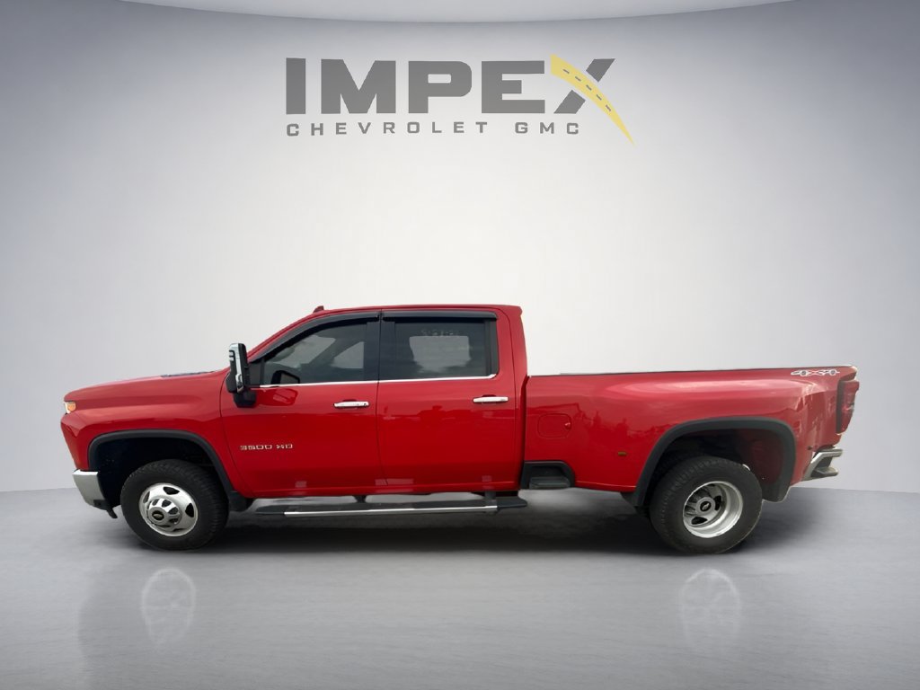 Used 2022 Chevrolet Silverado 3500 LTZ w/ LTZ Convenience Package AWD/4WD image 2