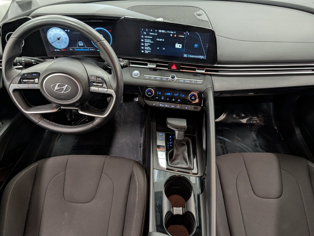 Certified 2023 Hyundai Elantra SEL w/ Convenience Package FWD image 23