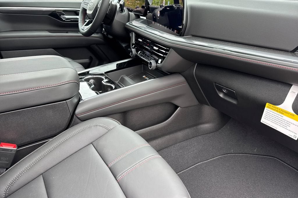 New 2026 Chevrolet Suburban RST AWD/4WD image 17