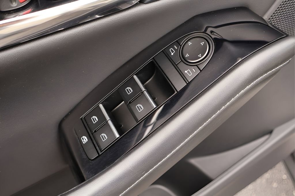 Used 2024 MAZDA CX-30 AWD 2.5 S w/ Preferred Package image 10