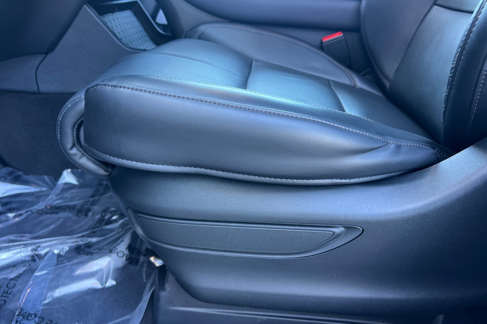 Used 2026 Lincoln Aviator Reserve AWD/4WD image 14