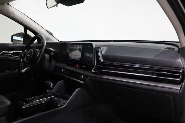 Used 2023 Kia Sportage EX image 16