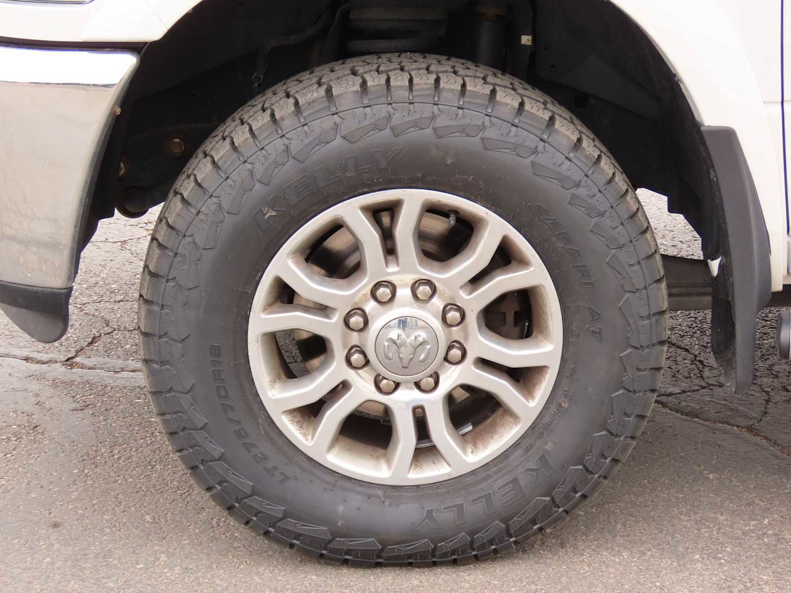 Used 2015 RAM 3500 Laramie w/ Convenience Group image 13