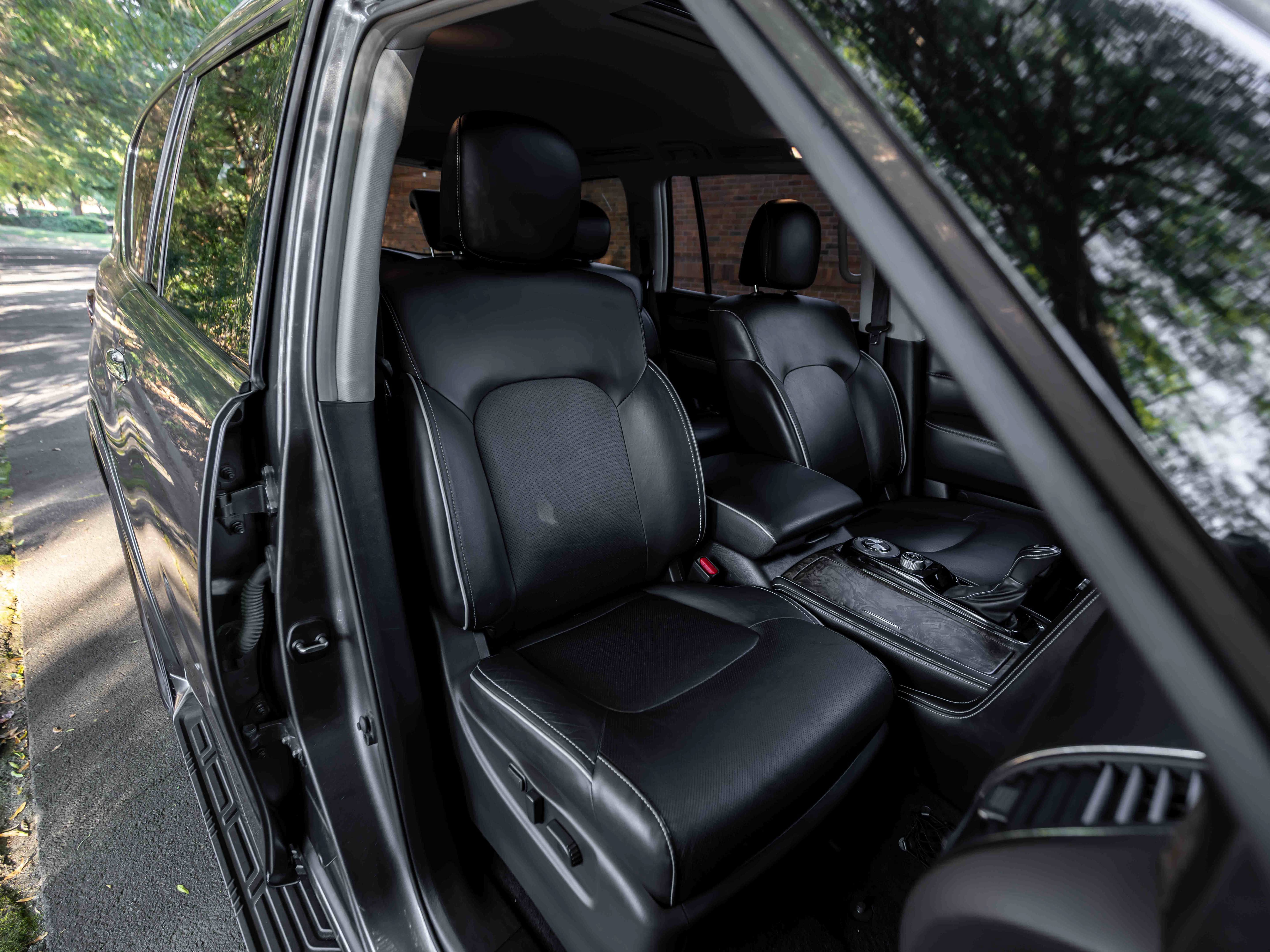 Used 2021 INFINITI QX80 Premium Select w/ All-Season Package RWD image 13