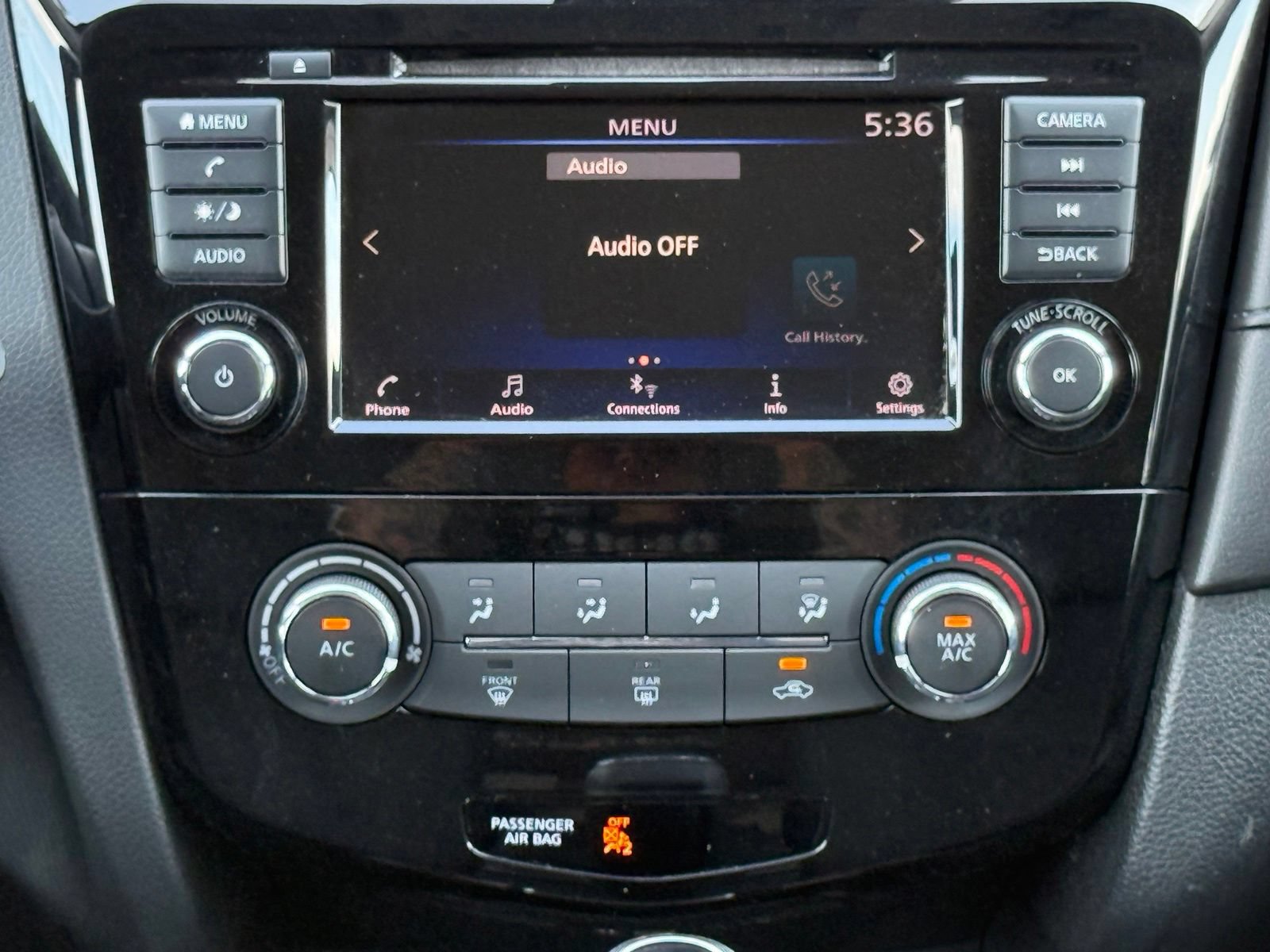 Used 2020 Nissan Rogue S AWD/4WD image 21
