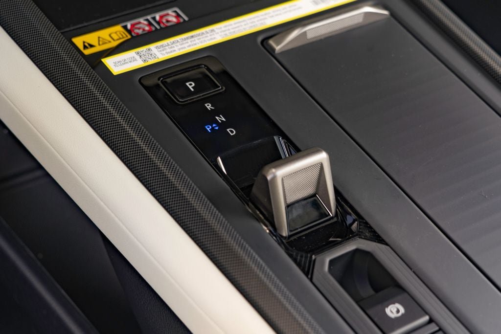 New 2026 Lexus ES 350e FWD image 23
