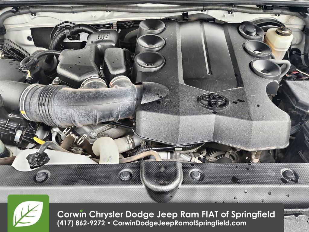 Used 2018 Toyota 4Runner SR5 RWD image 34