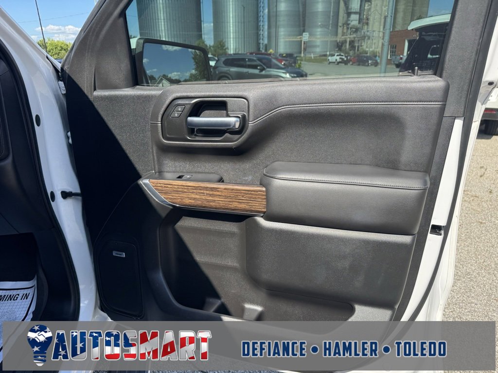 Used 2019 Chevrolet Silverado 1500 High Country w/ Technology Package image 35