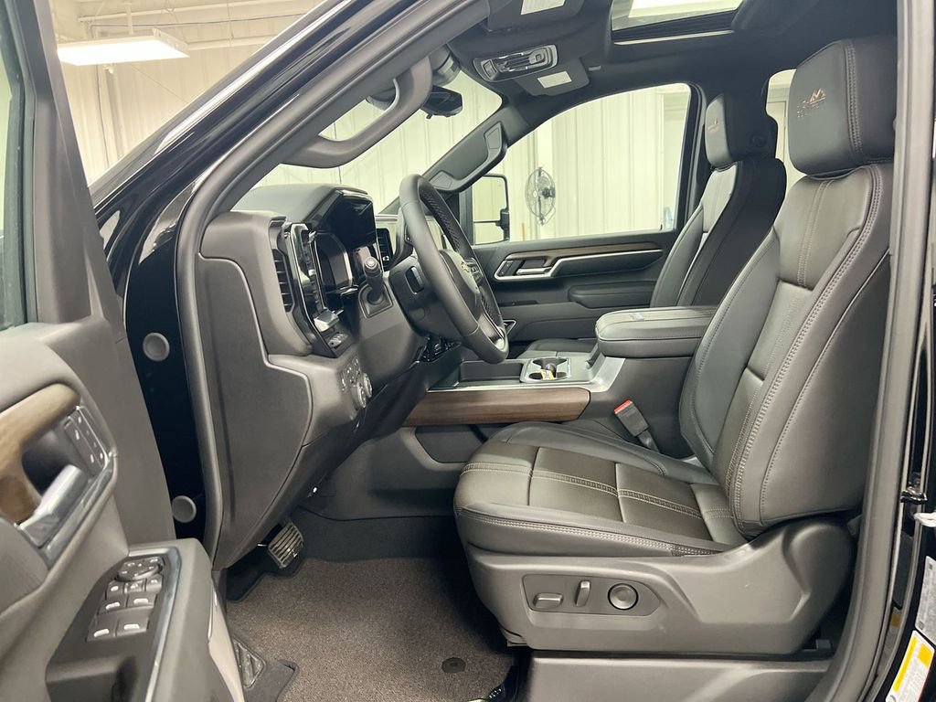 New 2026 Chevrolet Silverado 2500 High Country w/ High Country Premium Package image 21