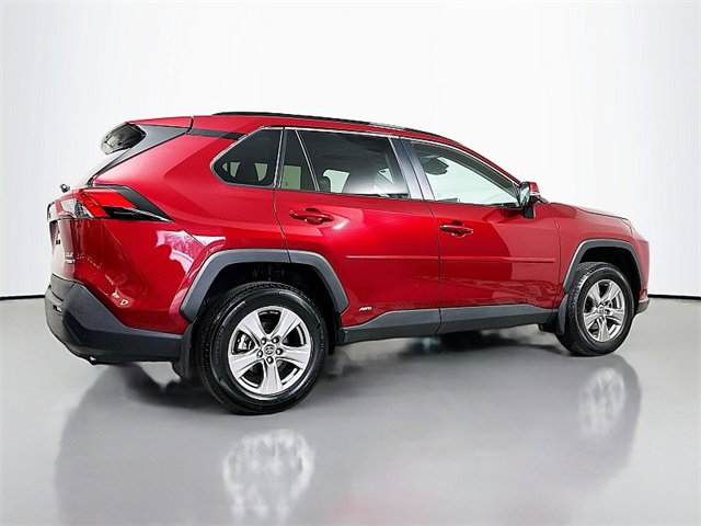 Used 2024 Toyota RAV4 XLE w/ Convenience Package image 7