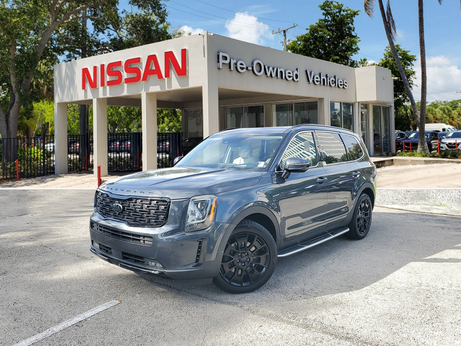 Used 2021 Kia Telluride SX w/ SX Prestige Package image 1