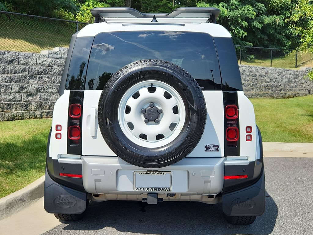 Used 2023 Land Rover Defender 110 S AWD/4WD image 7