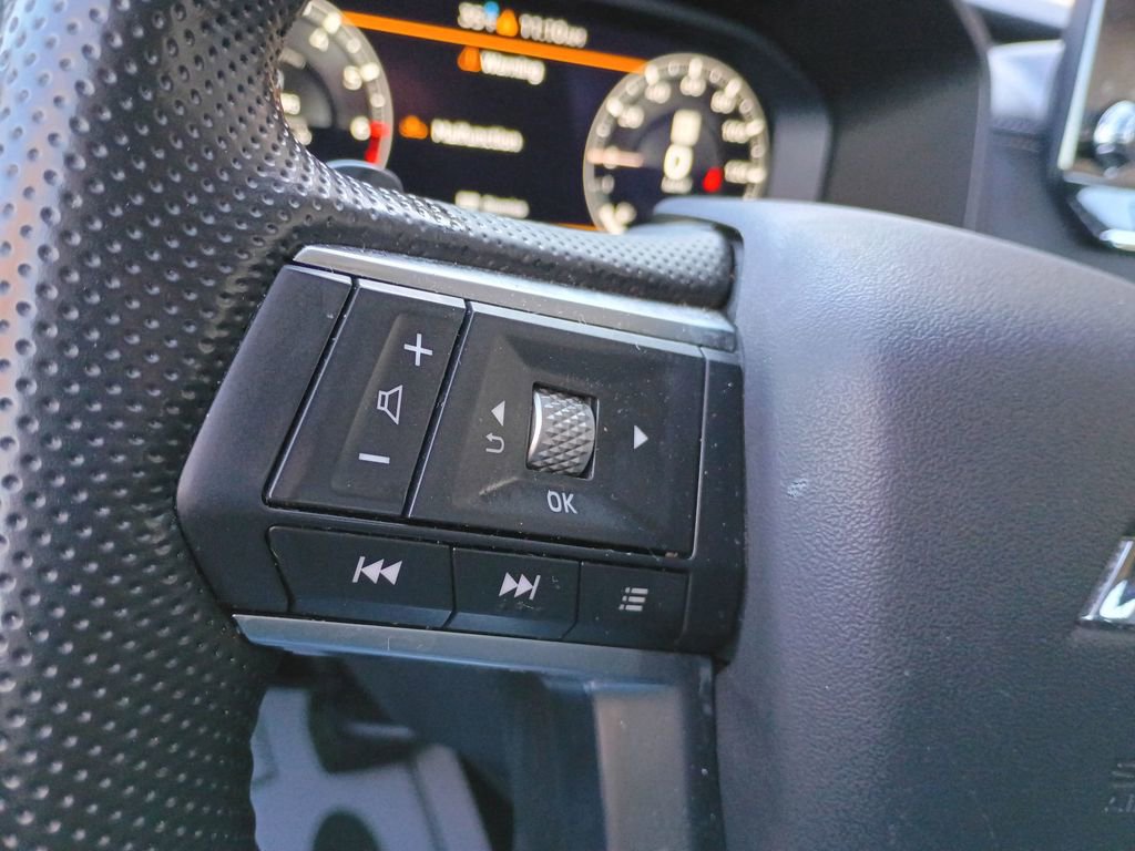 Used 2024 Mitsubishi Outlander SEL image 31