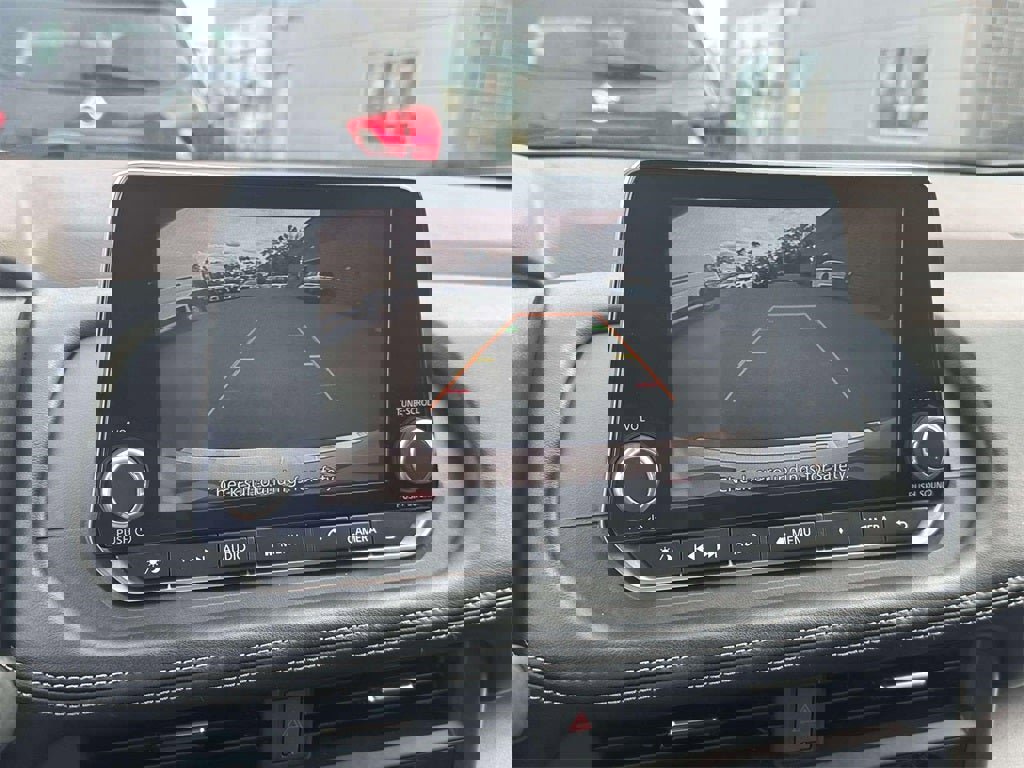 Certified 2023 Nissan Rogue SV image 28