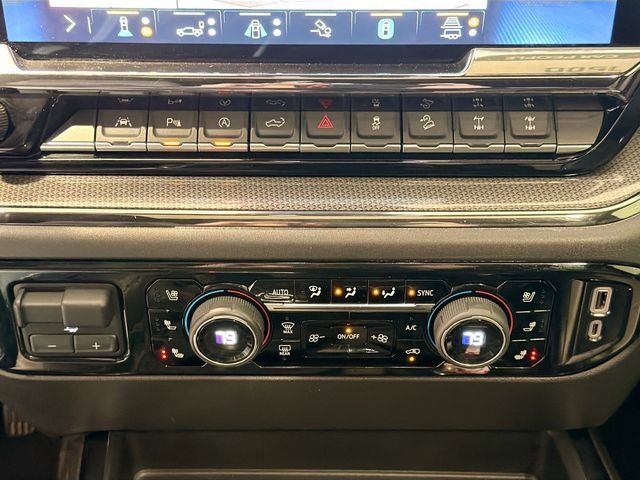 Used 2022 Chevrolet Silverado 1500 ZR2 w/ Technology Package image 15