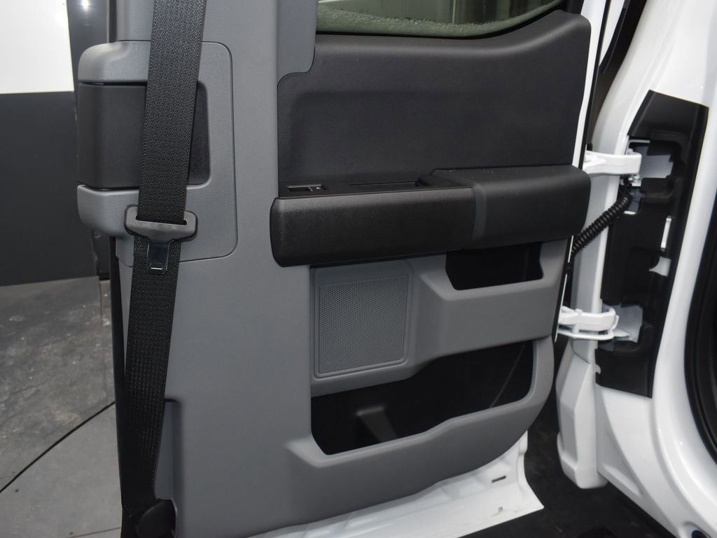 New 2026 Ford F450 XL w/ XL Chrome Package image 9